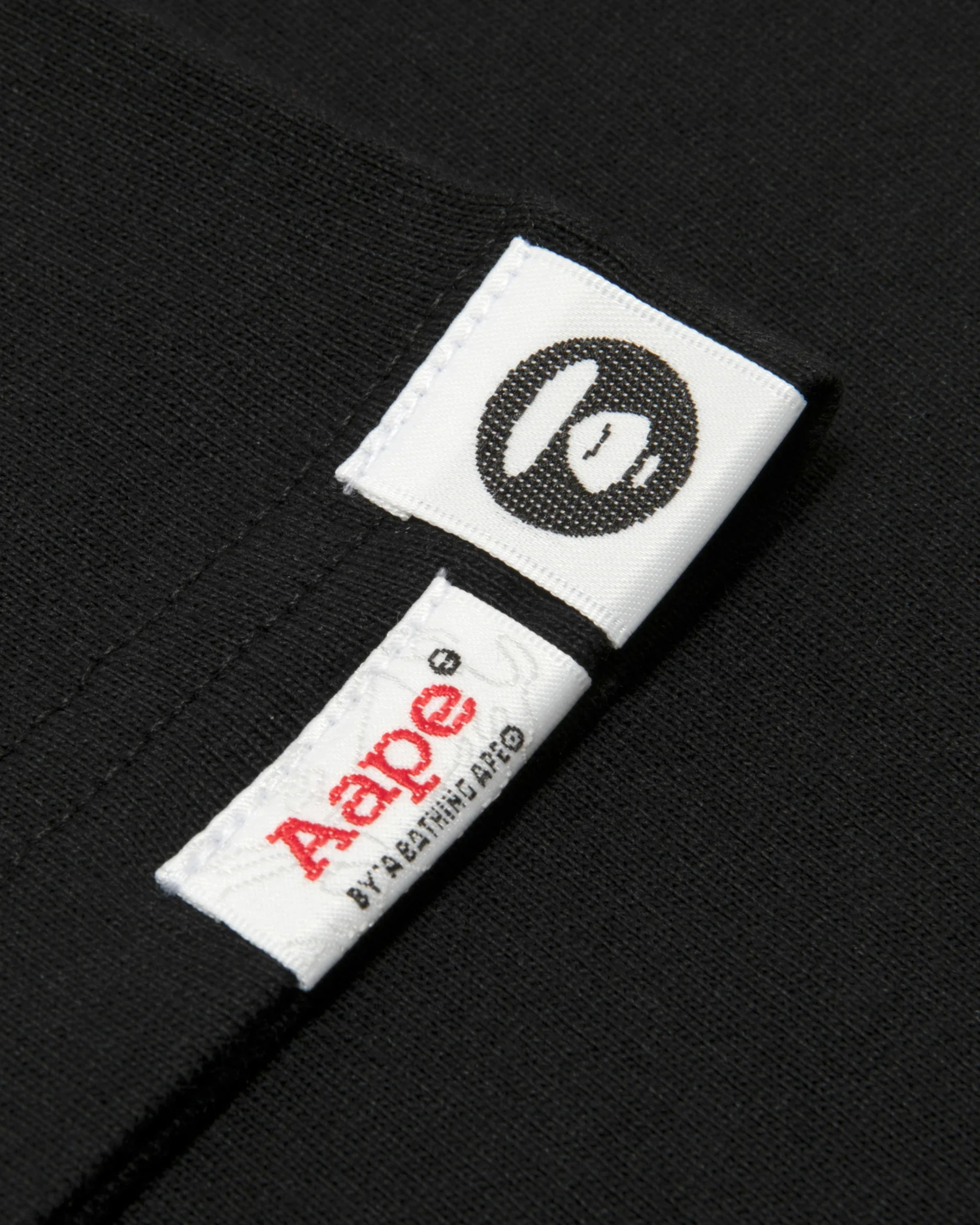 AAPEUNVS graphic tee - Image 6