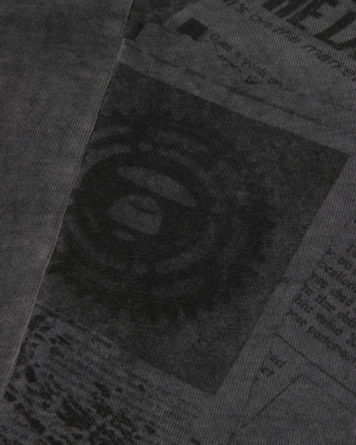 Logo graphic tee - Image 6