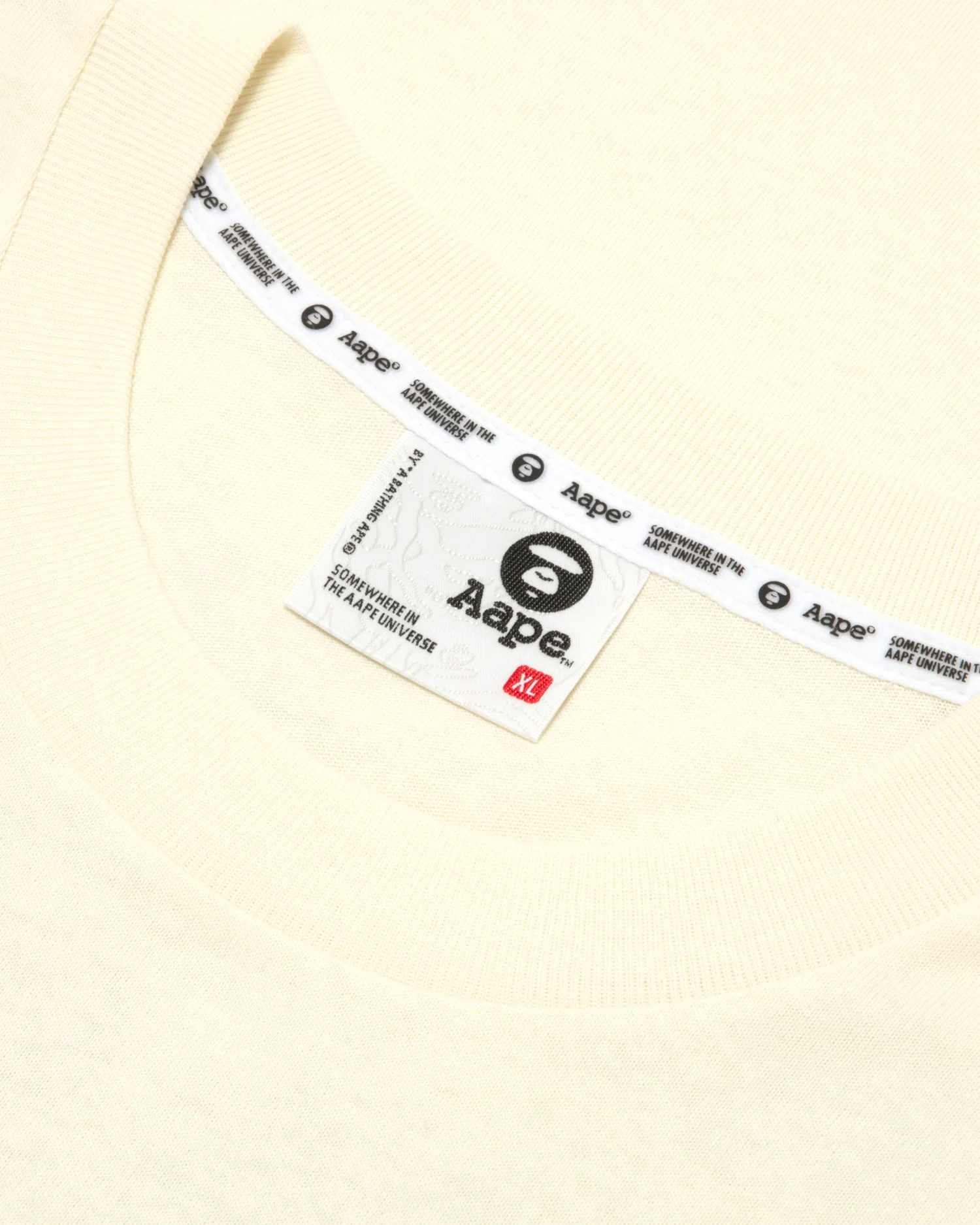 AAPEUNVS graphic tee - Image 8