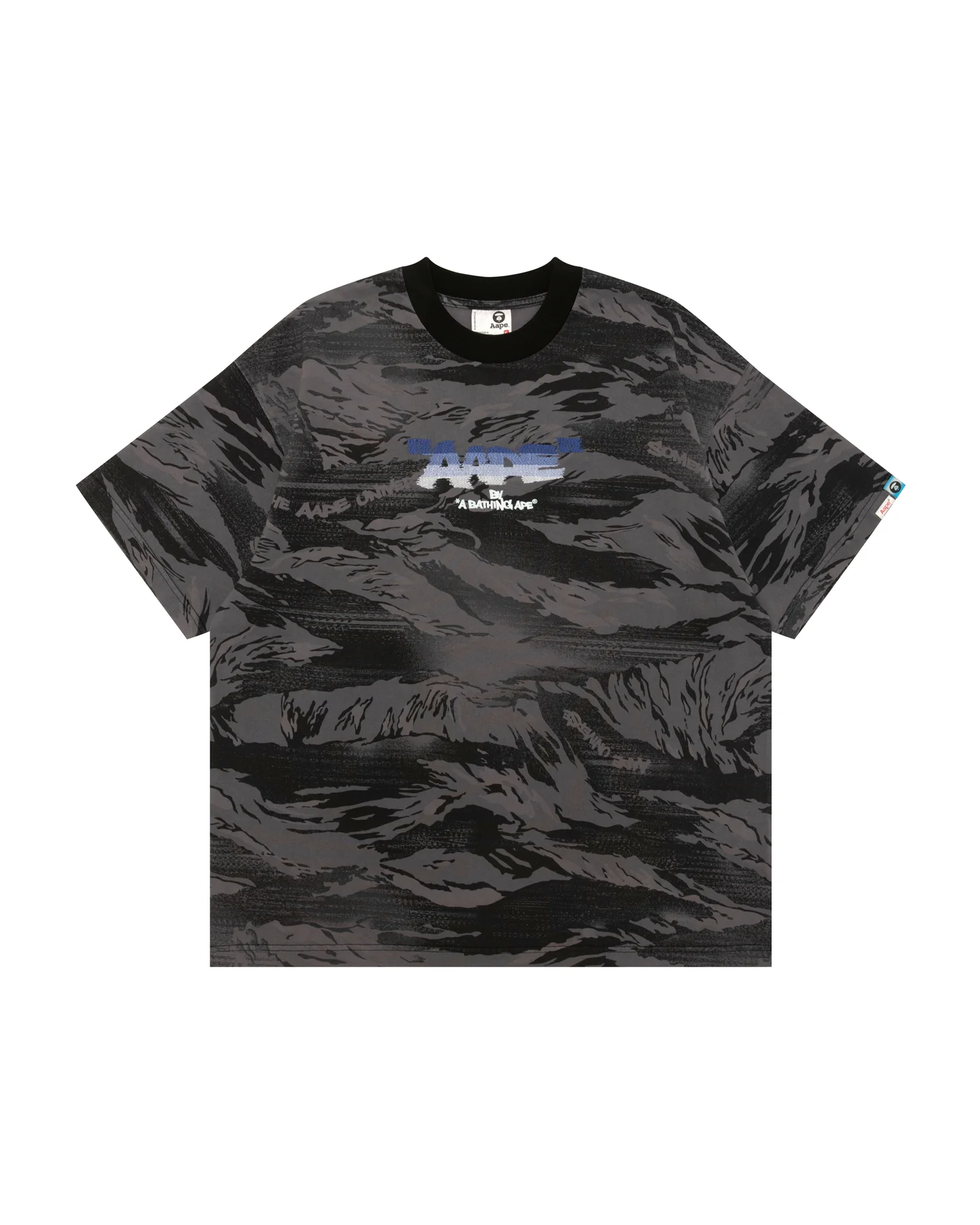 AAPEUNVS graphic tee