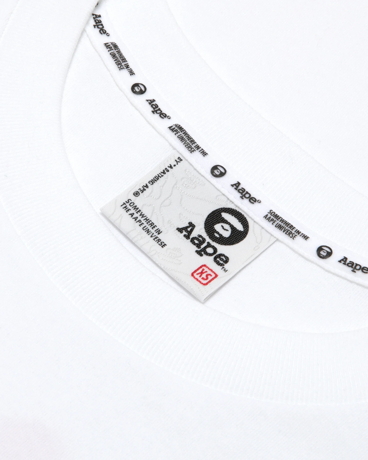 Moonface patch bear graphic tee - Image 15