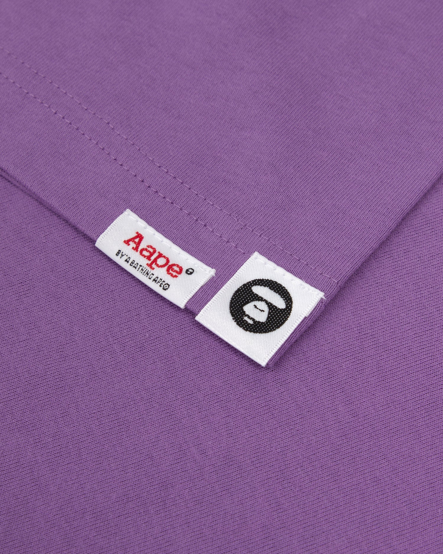 Moonface embossed relaxed tee - Image 14