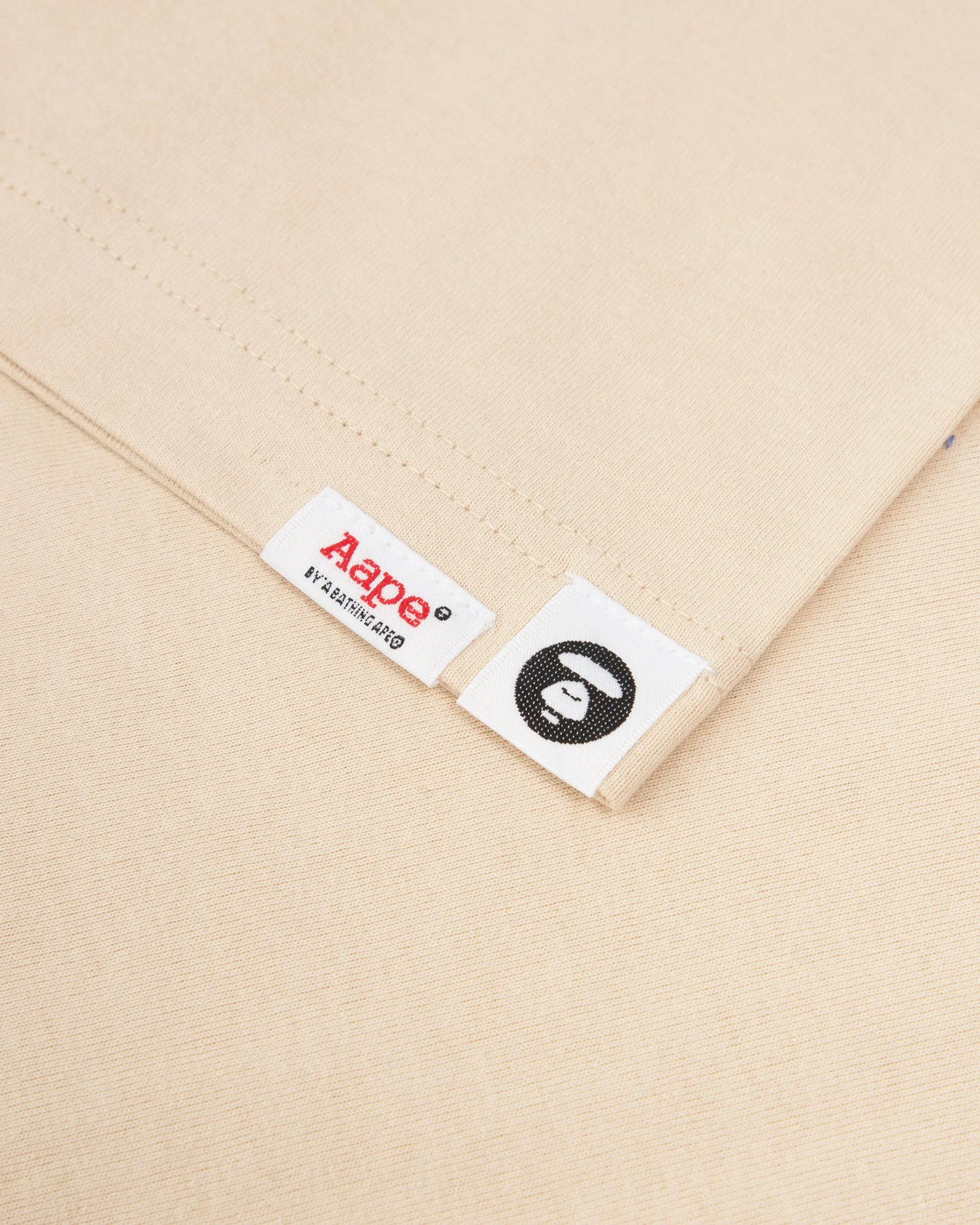 Moonface embossed relaxed tee - Image 4