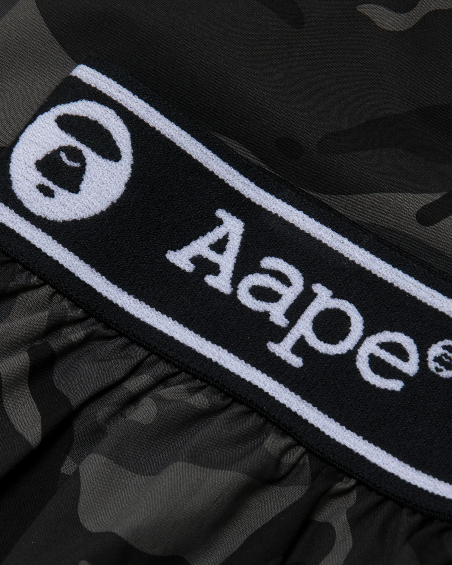 Moonface patch camo boxers - Image 9