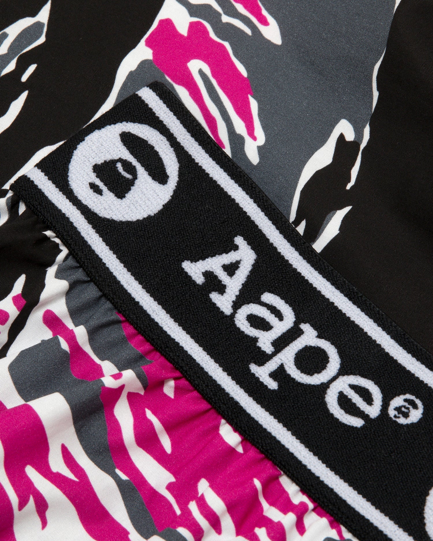 Moonface logo camo print boxer shorts - Image 15